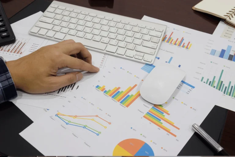 Hindari Performa Kerja Menurun dengan Performance Management System LinovHR